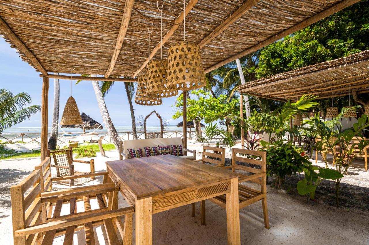 Kima Serviced Beach House & Suites Bwejuu Exteriör bild