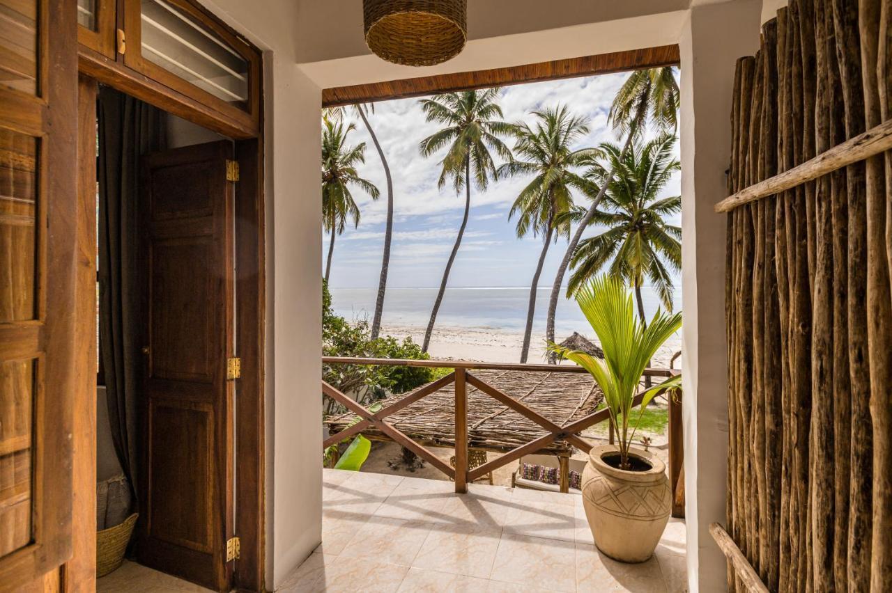 Kima Serviced Beach House & Suites Bwejuu Exteriör bild
