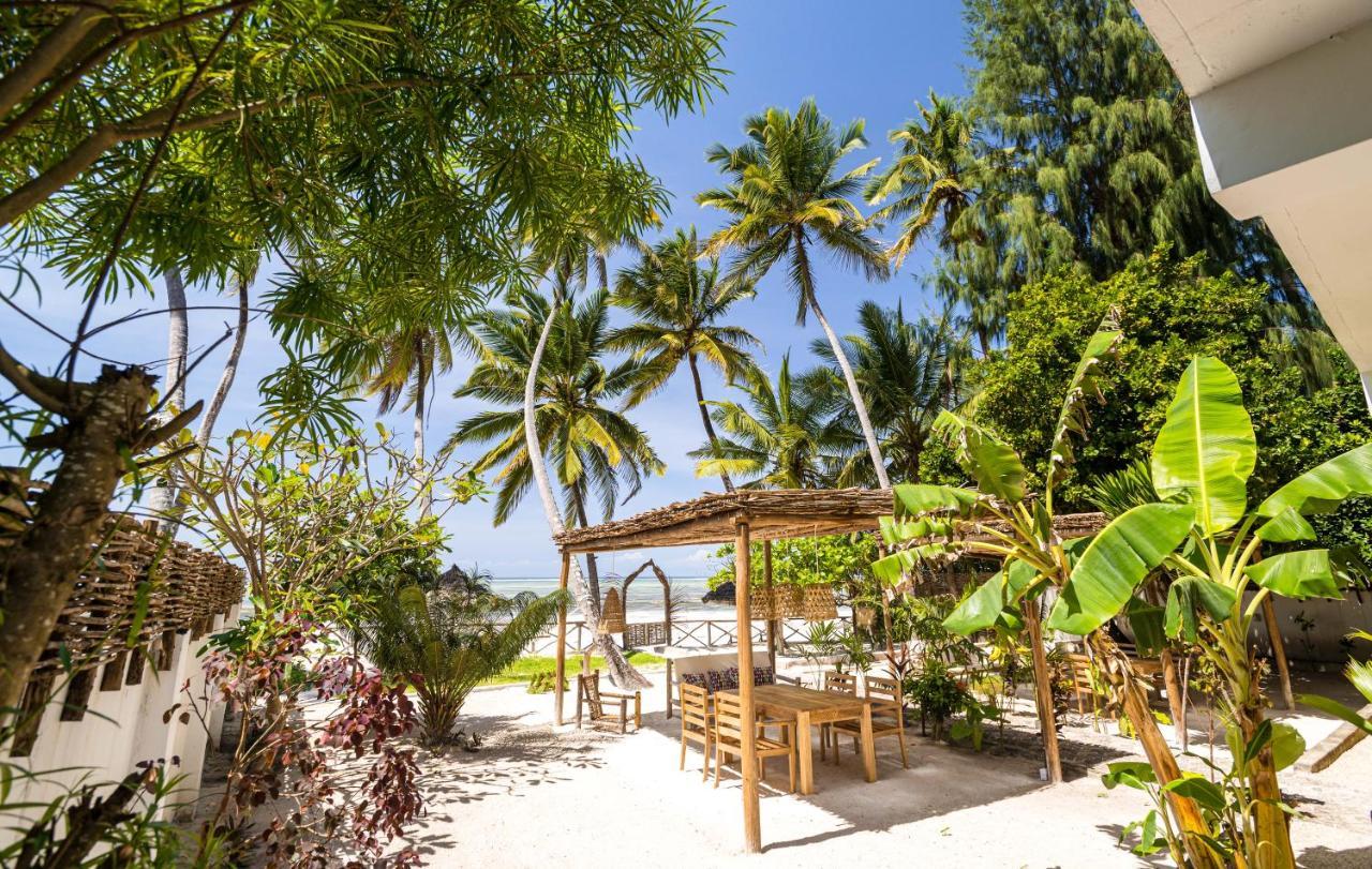 Kima Serviced Beach House & Suites Bwejuu Exteriör bild