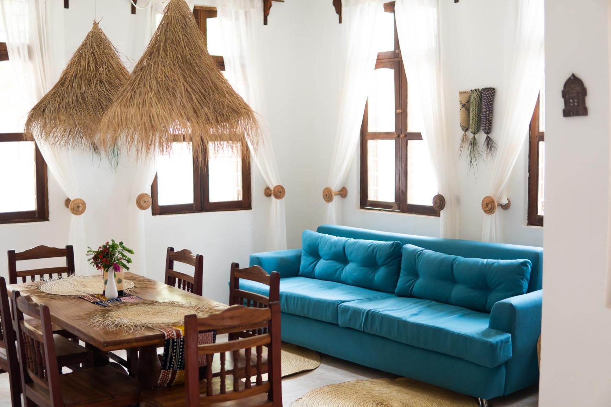 Kima Serviced Beach House & Suites Bwejuu Exteriör bild