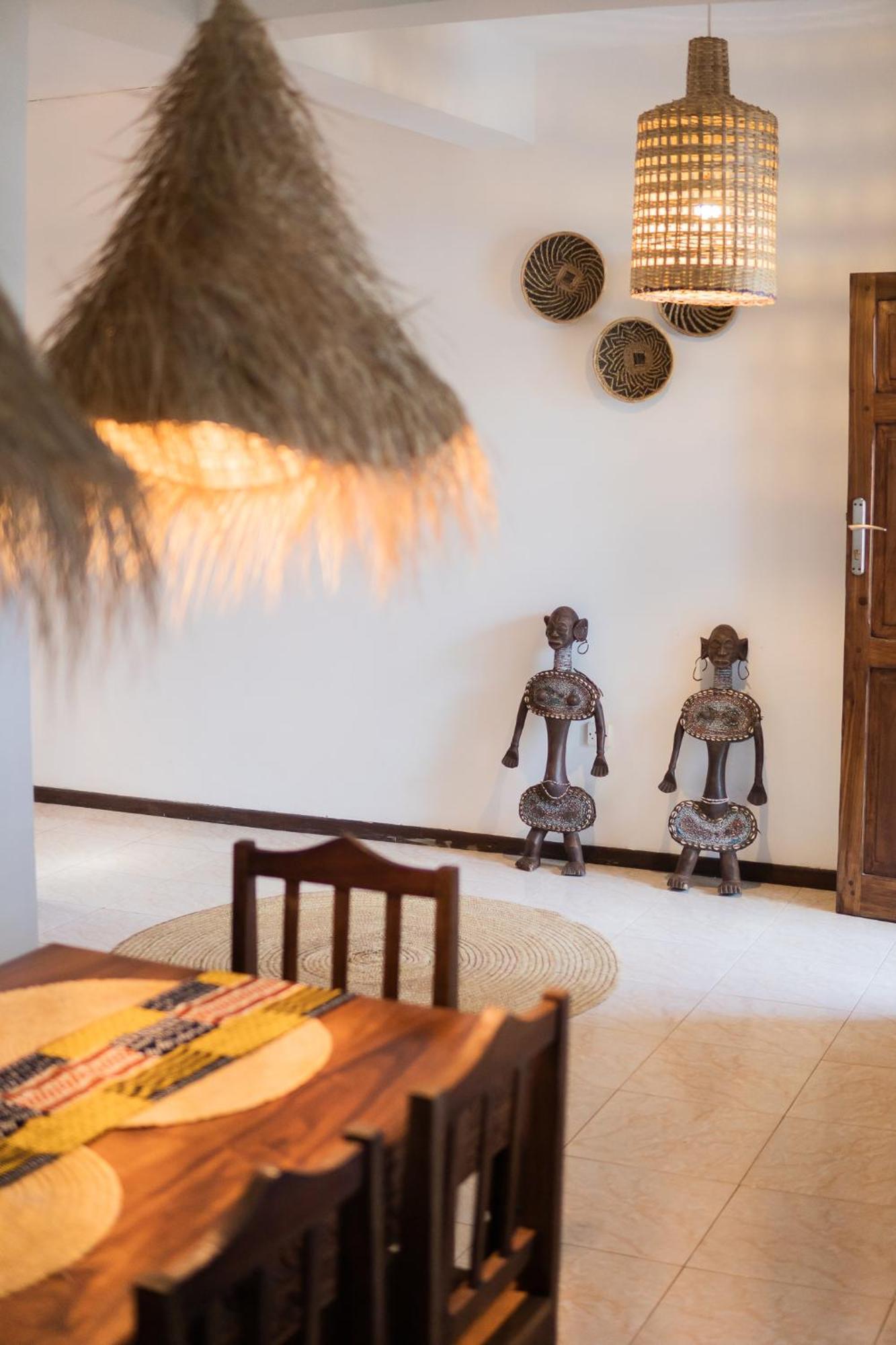 Kima Serviced Beach House & Suites Bwejuu Exteriör bild
